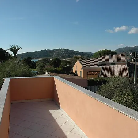 Apartment Torre Di Chia