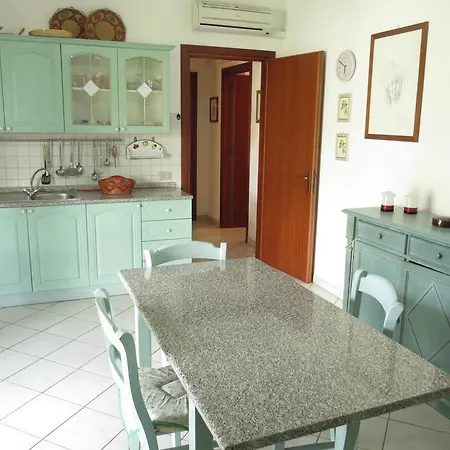 Apartment Torre Di Chia