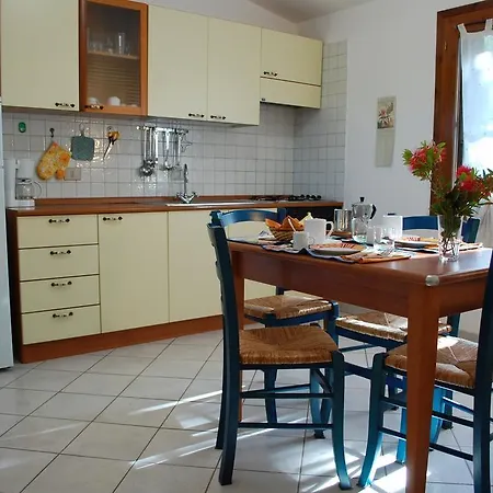 Torre Di Chia Apartment *